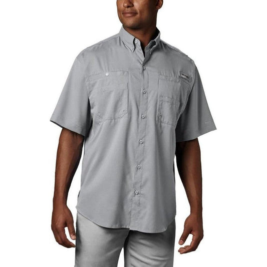 A front view of the Columbia Sportswear Men's Tamiami II Short-Sleeve Shirt in Blue Echo on a model against a white background.