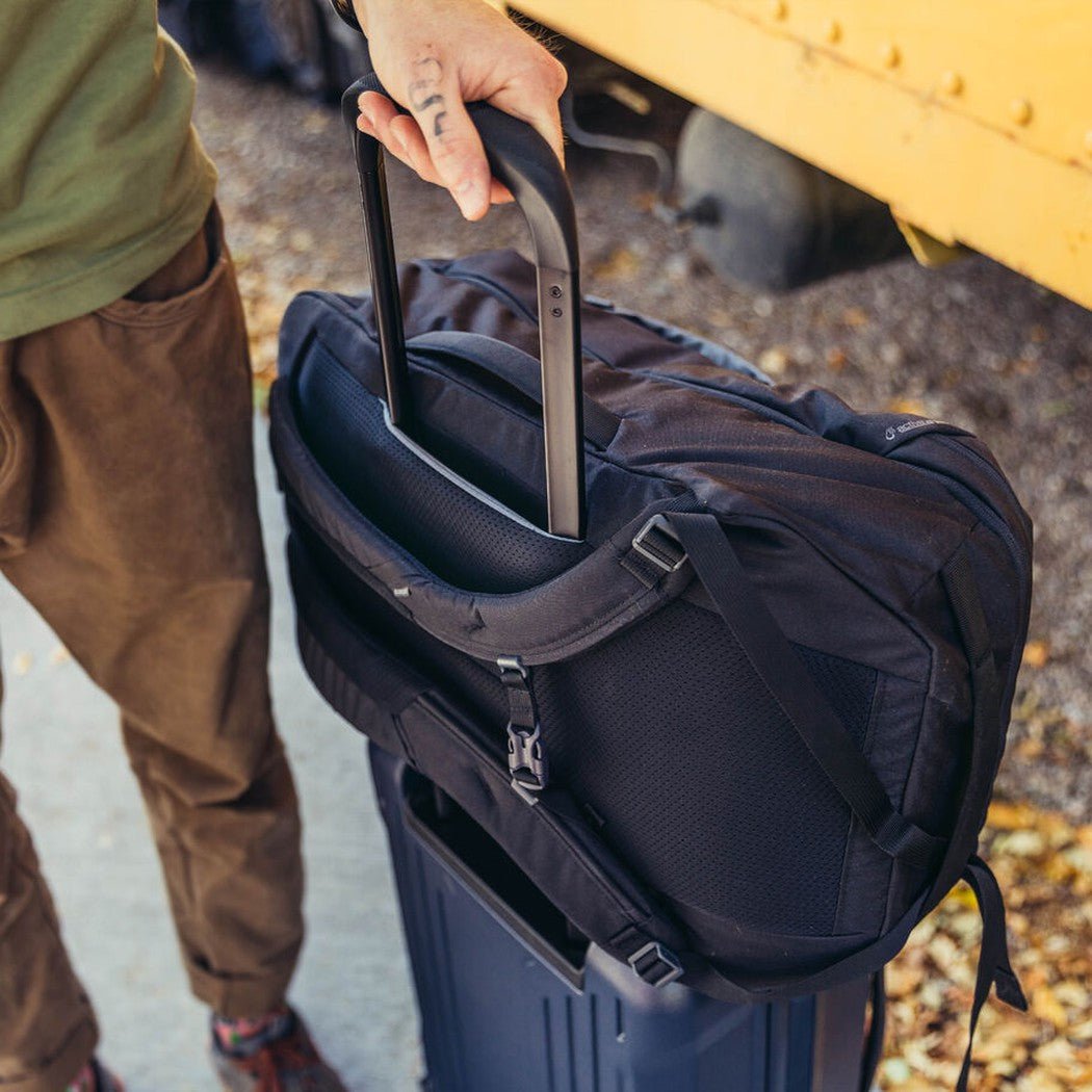 Gregory Border Traveler 30-Travel - Luggage-Appalachian Outfitters