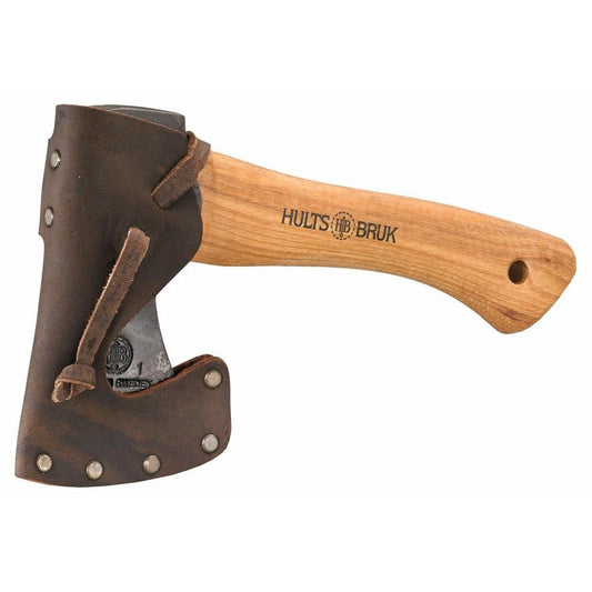 A side view of the Hults Bruk Ågelsjön Hatchet with a natural wood handle and dark brown leather sheath against a white background.