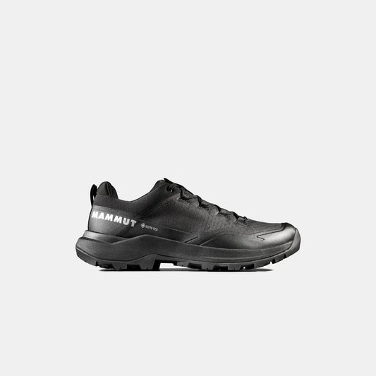 Side view of the Mammut Sertig III Low GTX Men in Gabbro Strata with a white background.