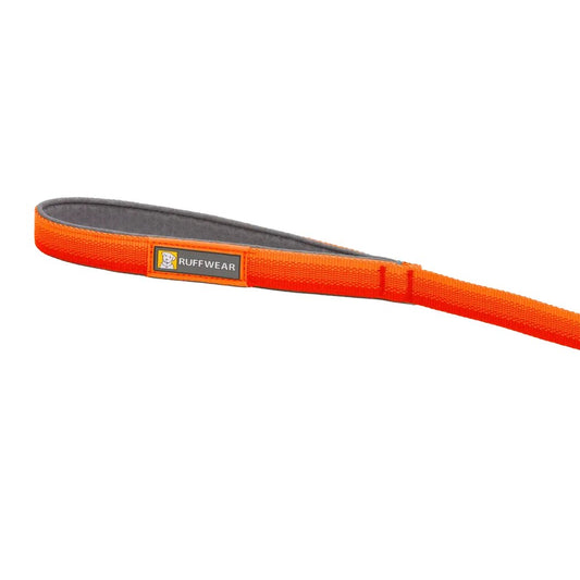 A side view of the Ruffwear Front Range Leash in Basalt Gray showing the padded handle and brand label against a white background.