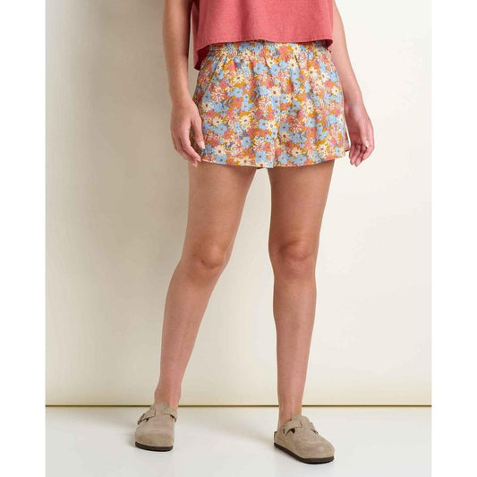 A front view of the Toad & Co Women's Sunkissed Pull-On Short in Almond Pattern Texture on a model against a white background.