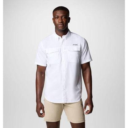 A front view of the Columbia Sportswear Men's Blood and Guts V Short Sleeve Shirt in White on a model wearing khaki shorts against a plain background.