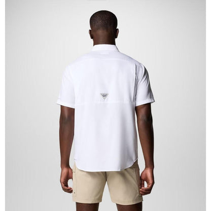 Back view of the Columbia Sportswear Men's Blood and Guts V Short Sleeve Shirt in White on a model wearing khaki shorts against a plain background.