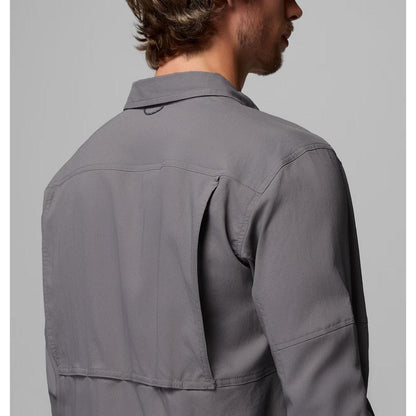 Back view of the Columbia Sportswear Men's Silver Ridge Utility II LS Shirt in City Grey, showing the back pocket and collar, on a model against a plain background.
