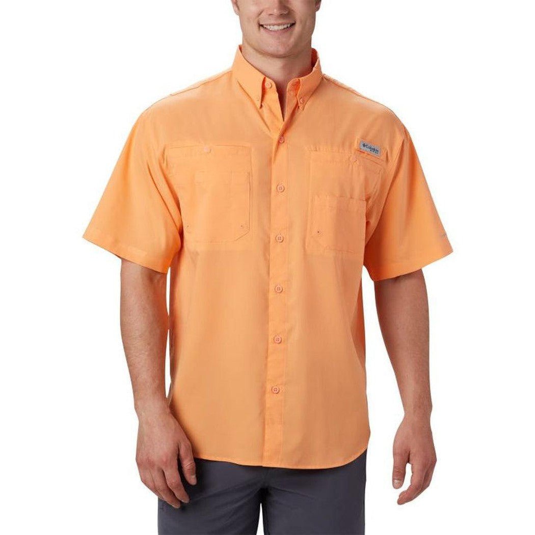 A front view of the Columbia Sportswear Men's Tamiami II Short-Sleeve Shirt in Blue Echo on a model against a white background.