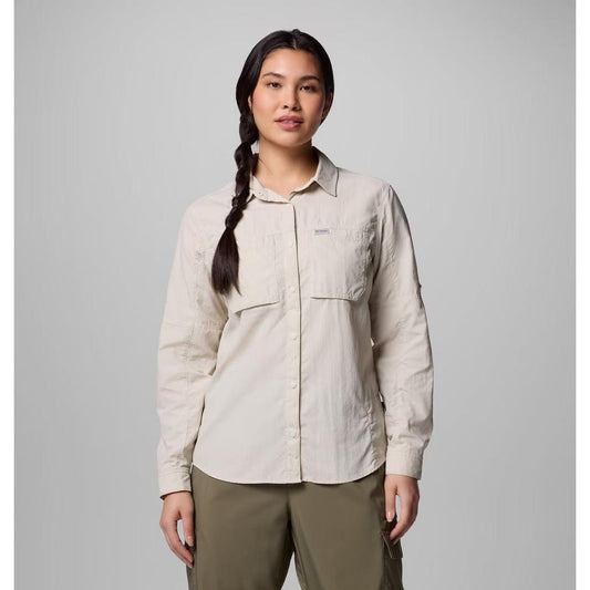 A front view of the Columbia Sportswear Women's Skien Valley Long Sleeve Shirt in Dark Stone on a model against a light gray background.