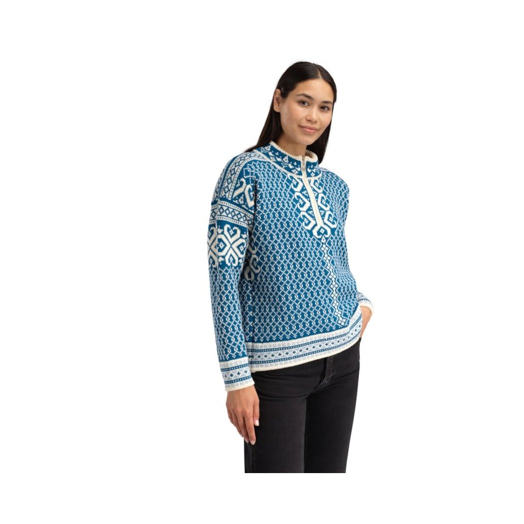 Side view of the Dale Of Norway Leknes Fem Sweater-SAMPLE in ArcticBlueOffWh showing the pattern against a white background.