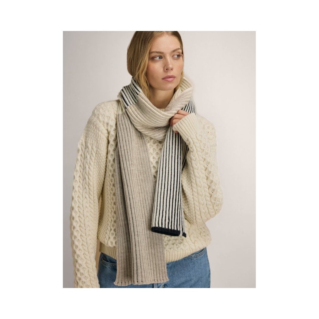 Dale Of Norway Skarstind Scarf-SAMPLE