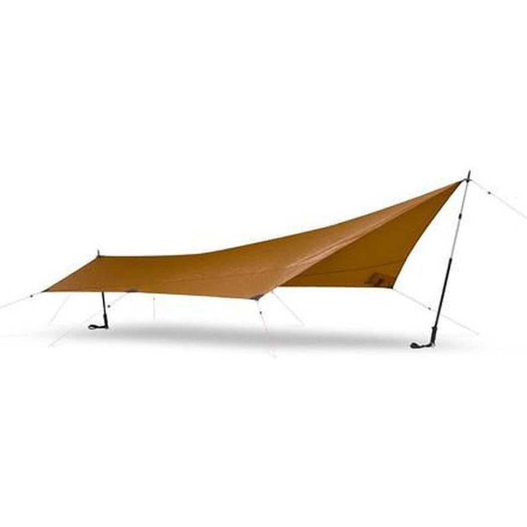 A side view of the Hilleberg Tarp 5 in Green showing the tarp's structure against a white background.