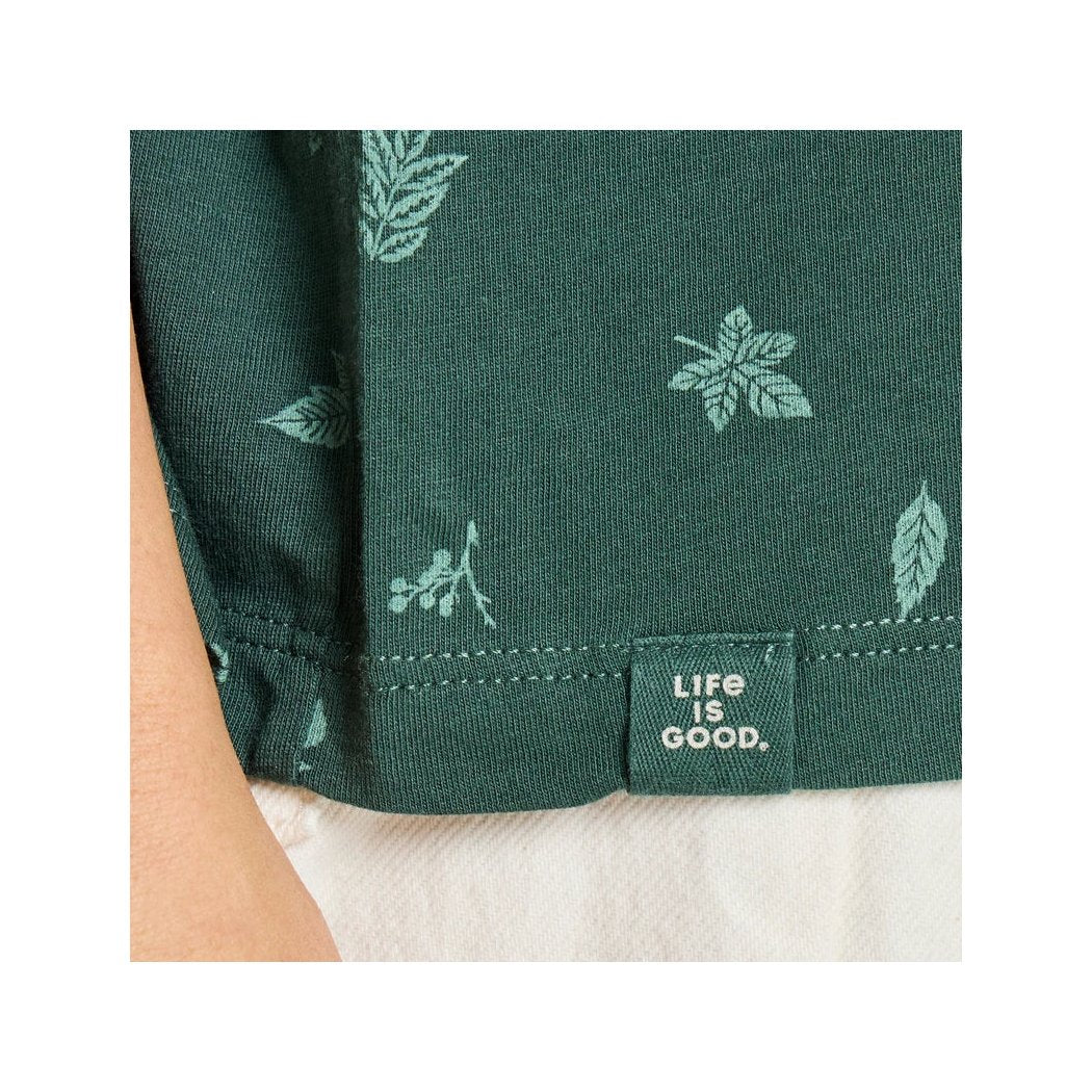 Life is Good Women's Falling Leaves Pattern Crusher
