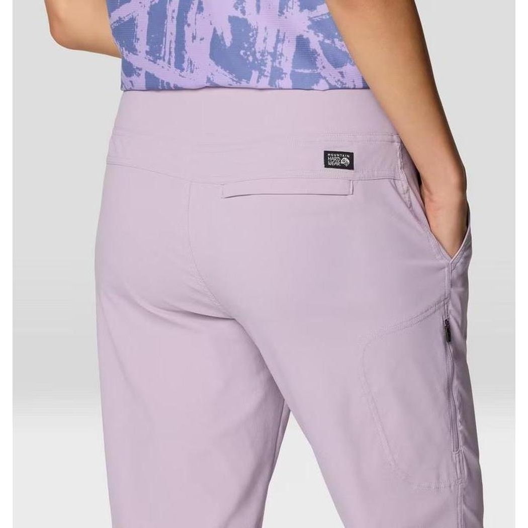 Back view of the Mountain Hardwear Women's Dynama Crop in Atmospheric showing the back pocket and model wearing it.