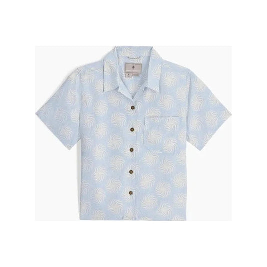 A front view of the Royal Robbins Women's Camino Pucker Short Sleeve in Skyway Ray Pt with a pocket and buttons, against a white background.