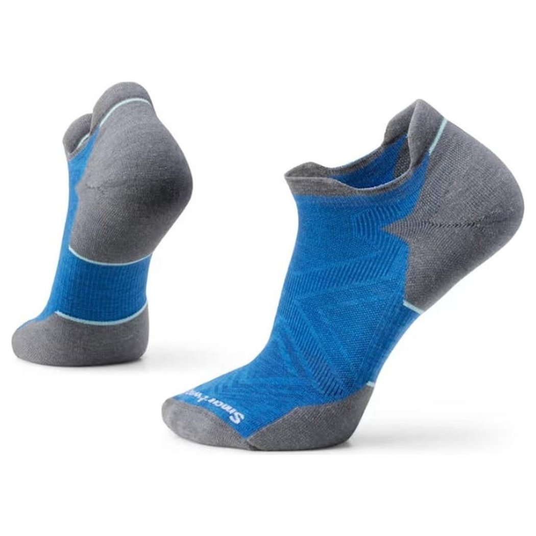 Side view of the Smartwool Run Targeted Cushion Low Ankle Socks in Ash/Winter Moss showing the ankle height and cushioned heel against a white background.